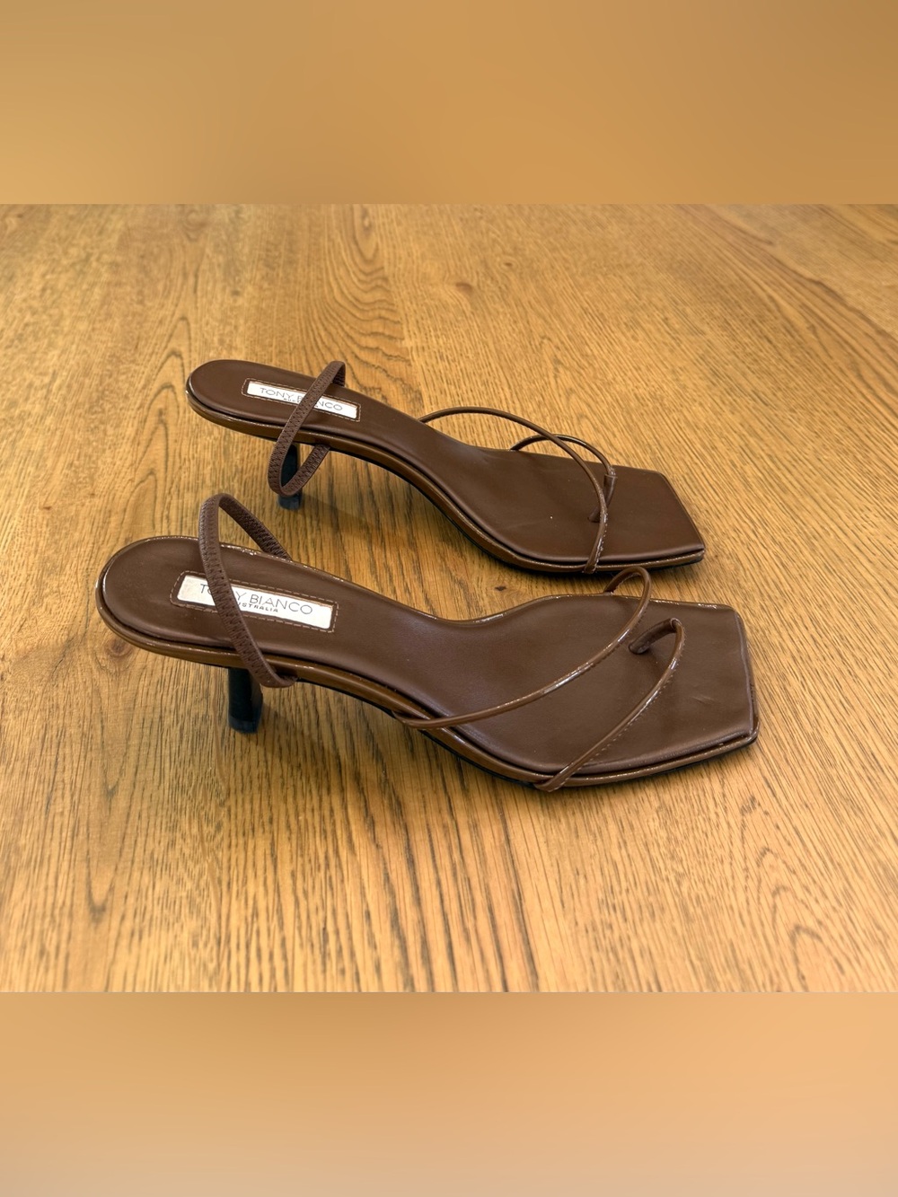Tony Bianco Ruma Brown Kitten Heel Sandals NIB Sz 9 - Picture 2 of 16